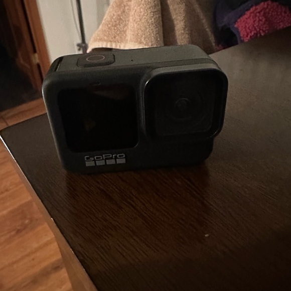 GoPro HERO9 Black - Waterproof Action Camera with Touch Screen 4K Ultra HD Video - Picture 6 of 7